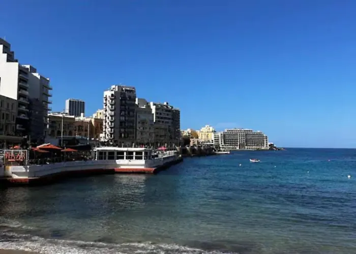 Luxury Apartment In Sliema Beach